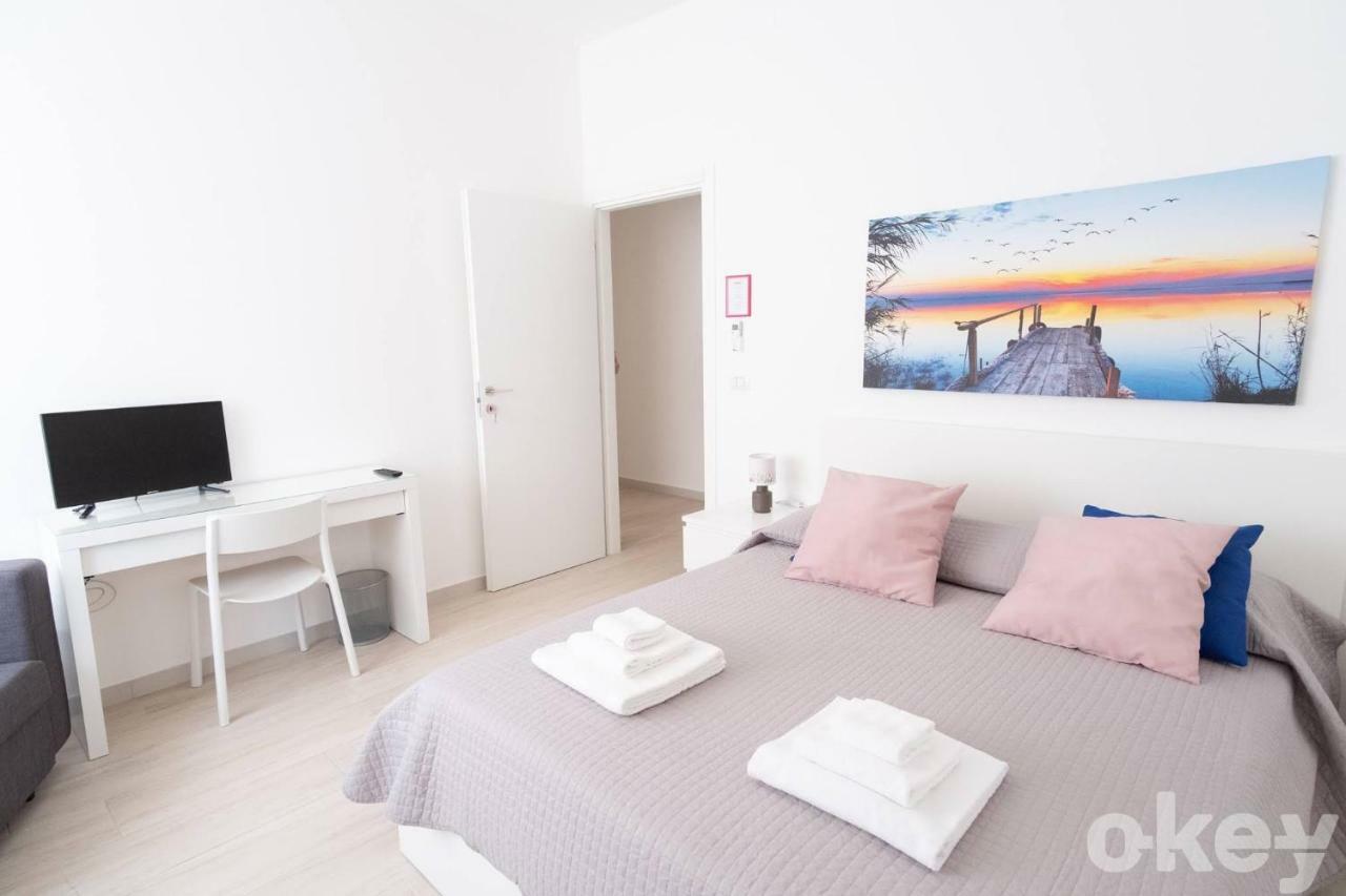 Camera Tripla con Bagno in Comune